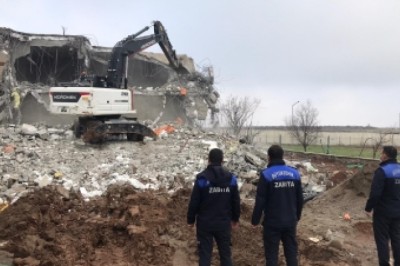 Zabıtadan kaçak yapılara geçit yok