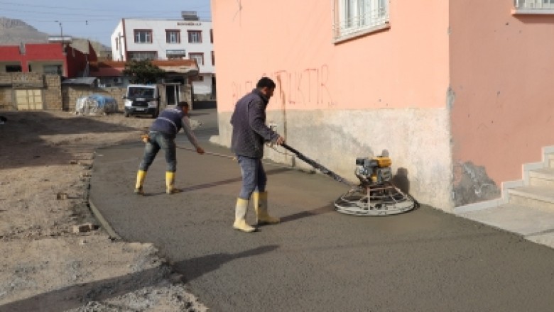 DİSKİ Ergani’de açıkta akan kanalizasyon sorununu giderdi