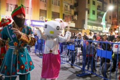 Ramazan coşkusu gezici otobüsle Diyarbakır sokaklarında
