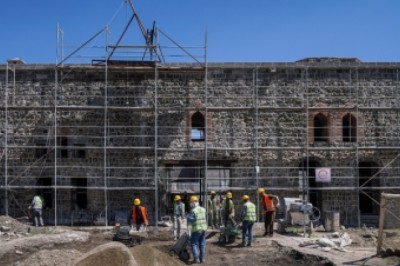Şehzadeler Konağı’ndaki restorasyon çalışmaları devam ediyor