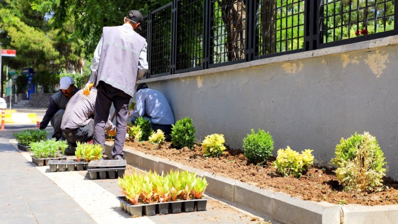 YENİŞEHİR’DE PARK ve BAHÇELER YENİLENİYOR