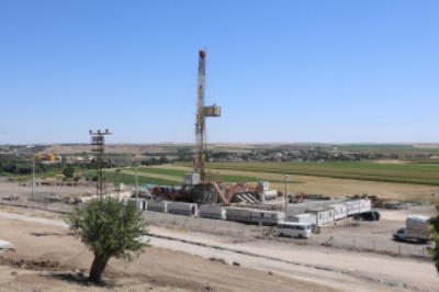 Jeotermal kaynak aramada sondaj çalışmaları başladı